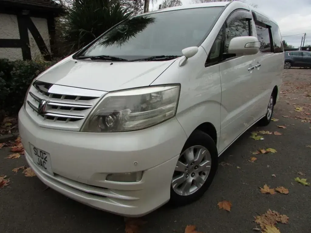 Used Toyota Alphard 220 HP (161 kW) 2006 White MPV