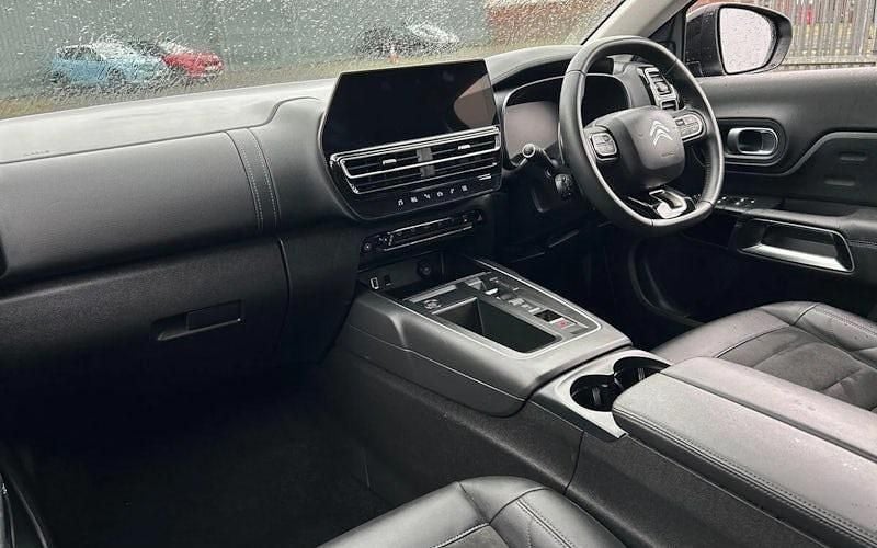 Used Citroën C5 Shine 224 HP (164 kW) 2023 Hatchback