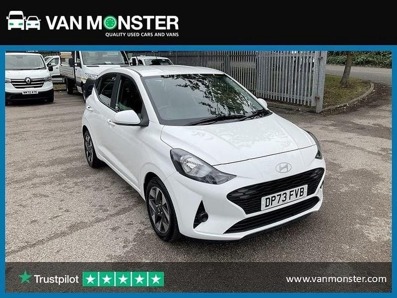 White Used 2024 Hyundai i10 Advanced Hatchback | £12,249 (Fair price) - Image 1/3