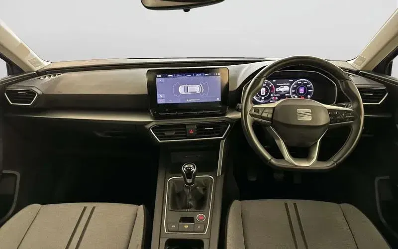 Second-hand Seat Leon SE Dynamic 116 CP (85 kW) 2023 Argintiu Break