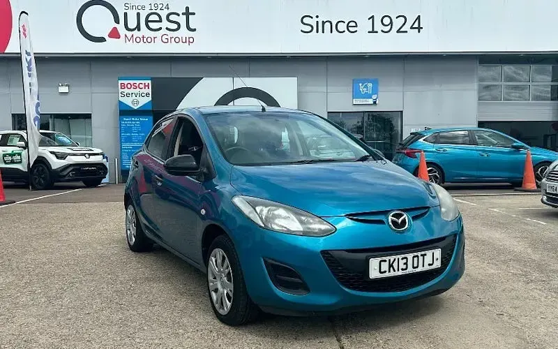 Used Mazda 2 75 HP (55 kW) 2013 Hatchback