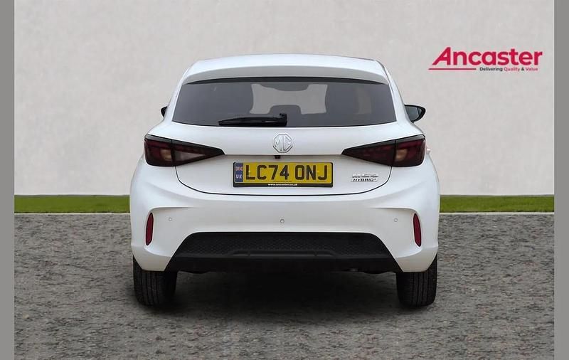 Used MG MG3 Trophy 194 HP (142 kW) 2024 White Hatchback