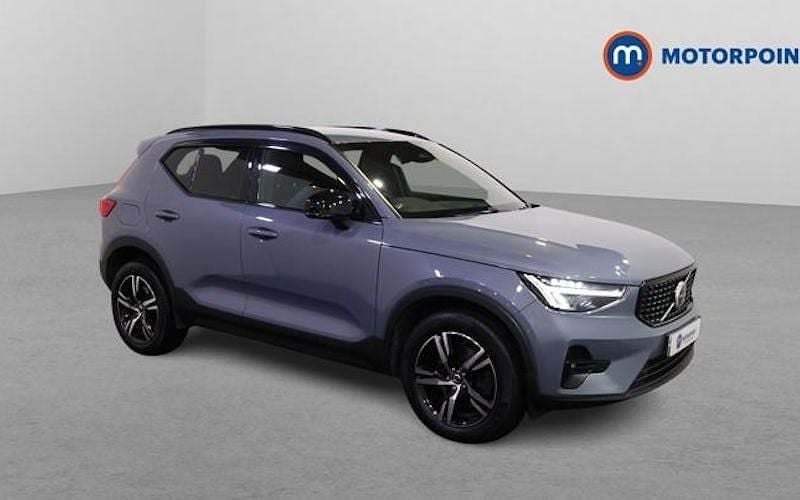 Used 2025 Volvo XC40 Plus SUV | £26,599 (Good price) - Image 1/4