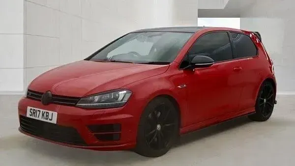 Used VW Golf VII R 2017 Red Hatchback
