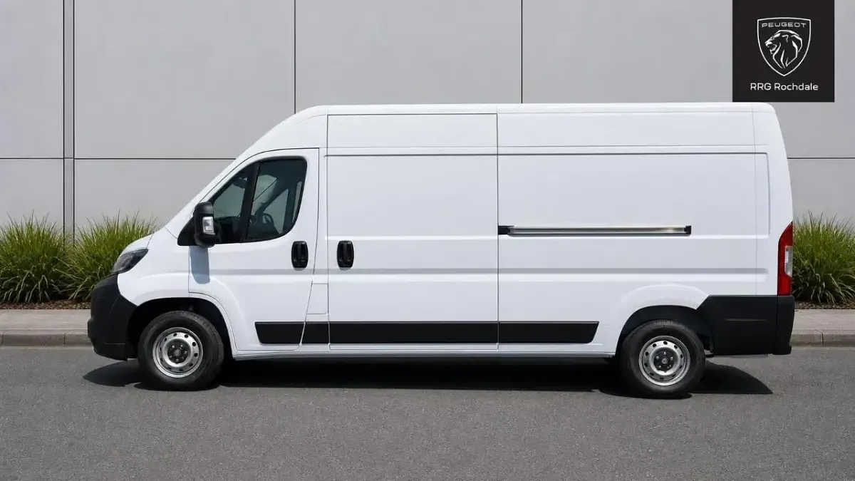 New Peugeot Boxer S 138 HP (101 kW) 2026 White Van