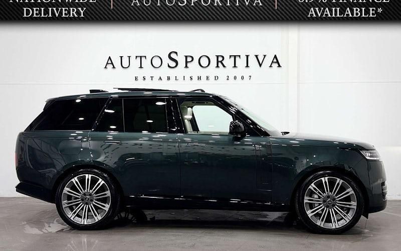 Used Land Rover Range Rover SE 300 HP (220 kW) 2025 SUV
