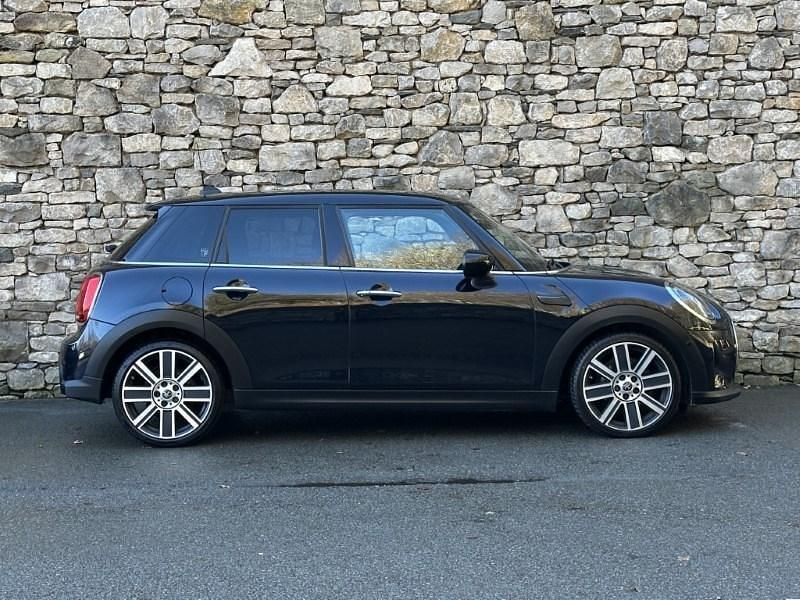 Used Mini Cooper Exclusive 134 HP (98 kW) 2022 Black Hatchback
