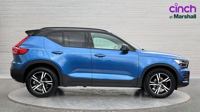 Used Volvo XC40 R-Design 163 HP (119 kW) 2020 Blue SUV