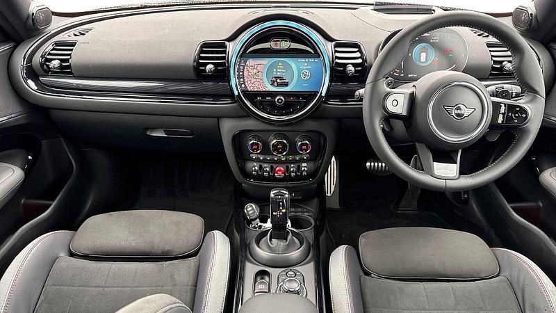 Used Mini John Cooper Works Clubman 302 HP (222 kW) 2024 Red Estate