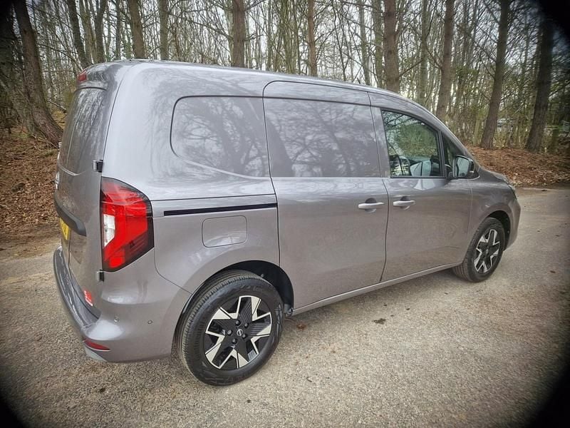 Used Nissan Townstar Tekna+ 130 HP (95 kW) 2024 Grey