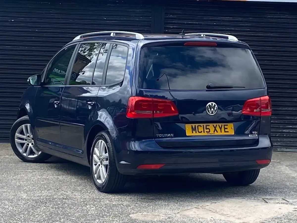 Used VW Touran SE 105 HP (77 kW) 2015 Blue MPV