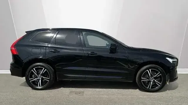 Used Volvo XC60 R-Design 247 HP (181 kW) 2022 SUV
