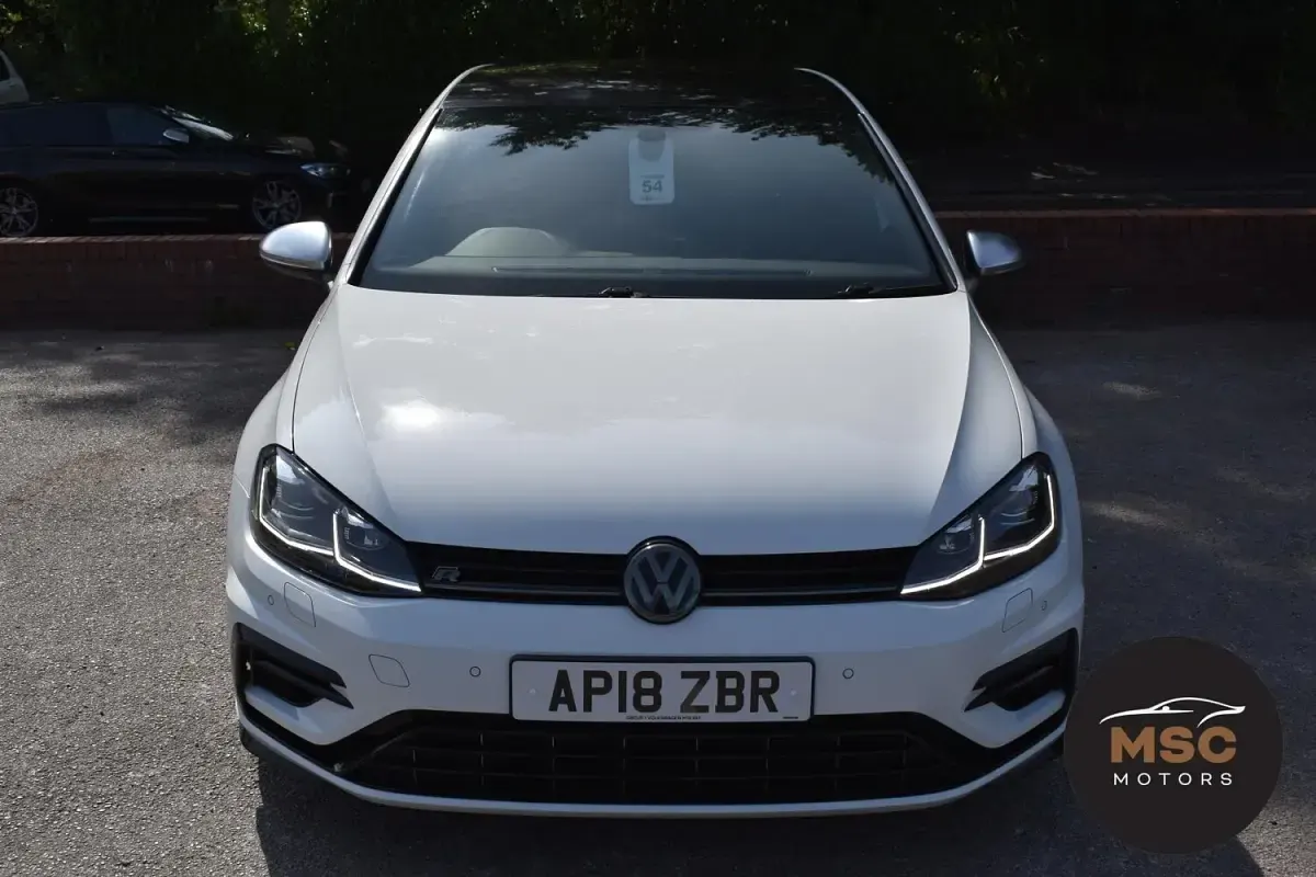 Used VW Golf VII R 310 HP (228 kW) 2018 White Hatchback