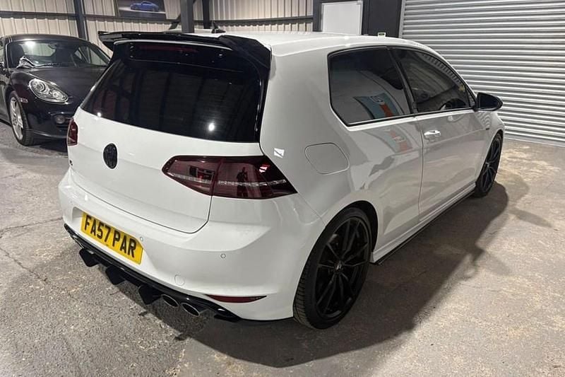 White Used 2016 VW Golf VII R Hatchback | £17,990 (Fair price) - Image 1/1