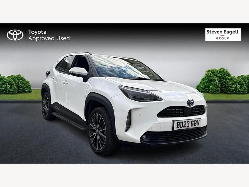 White Used 2023 Toyota Yaris Hybrid Hatchback | £24,774 - Image 1/3