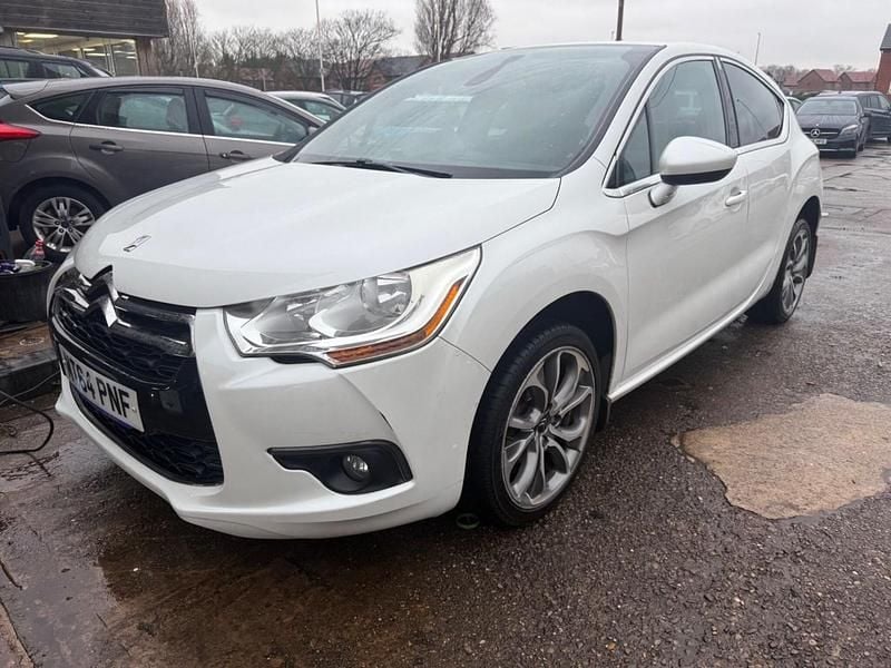 White Used 2014 Citroën DS4 Hatchback | £2,690 (Fair price) - Image 1/4