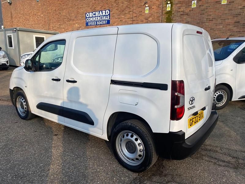 Used Toyota Proace Active 2022 White MPV