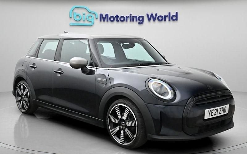 Used Mini Cooper Exclusive 136 HP (100 kW) 2021 Blue/black Hatchback