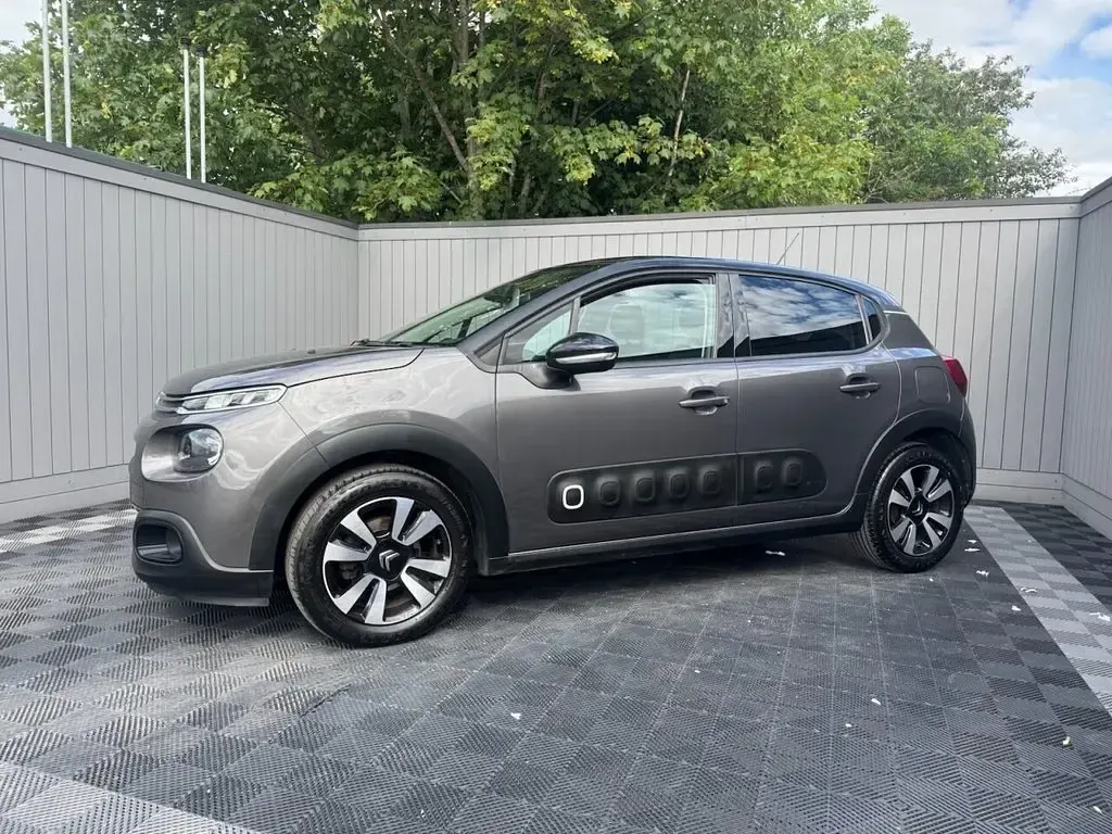 Used Citroën C3 Flair 82 HP (60 kW) 2018 Grey Hatchback