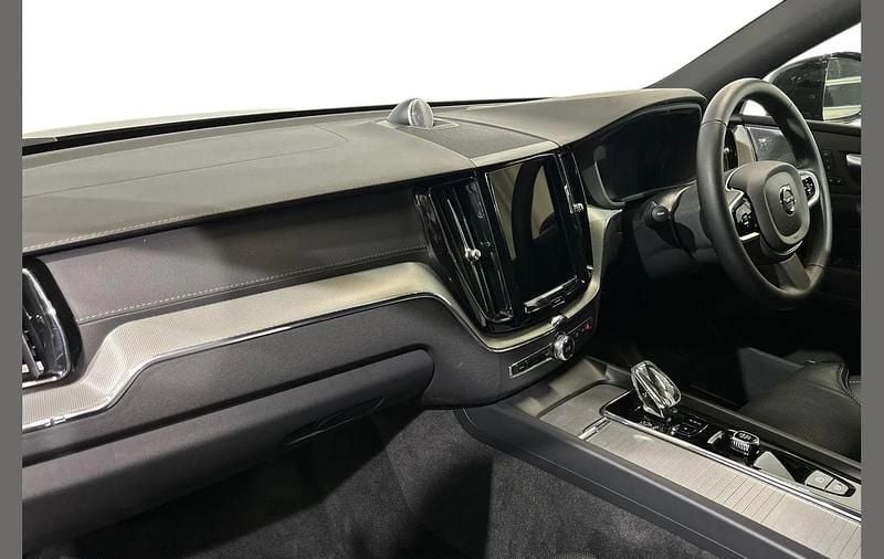 Usado Volvo XC60 Ultra 449 HP (330 kW) 2025 Preto SUV