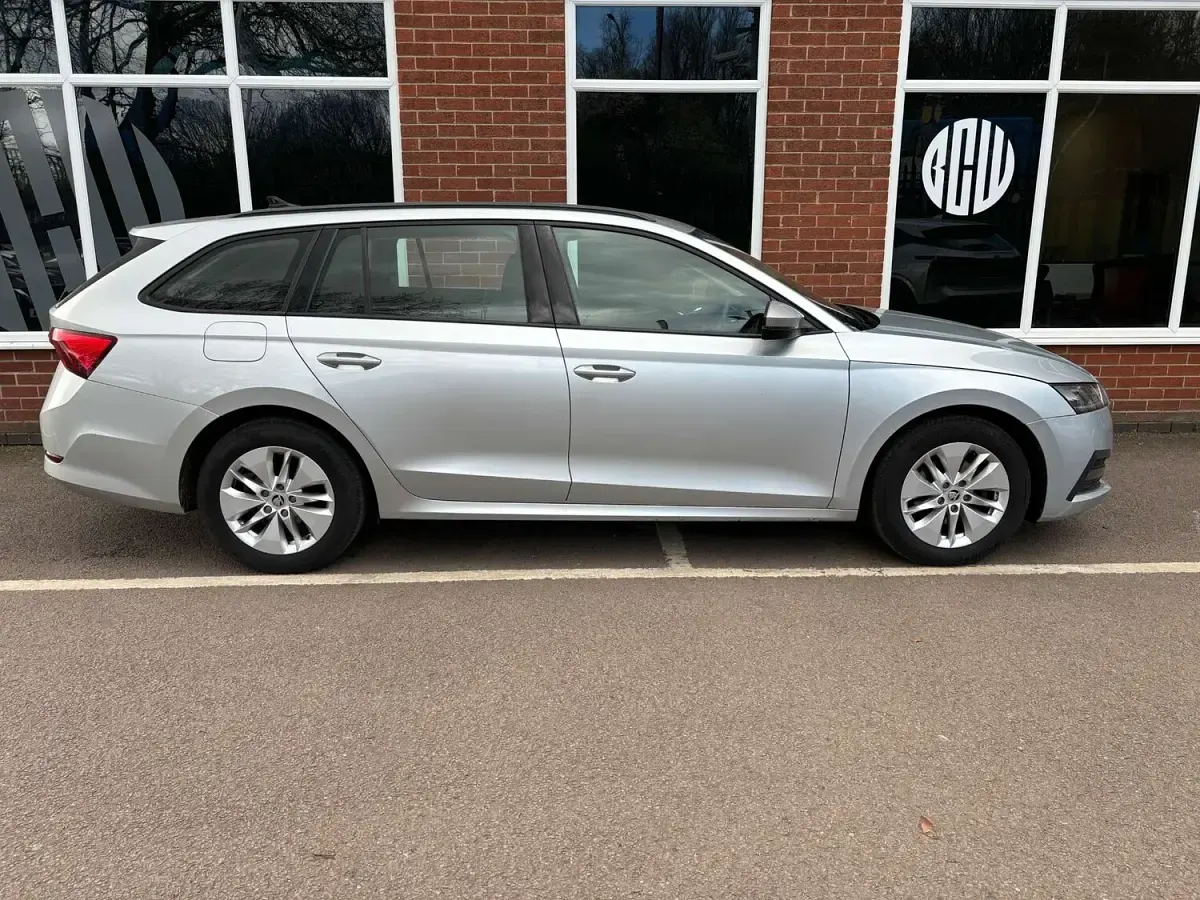 Used Skoda Octavia SE Technology 110 HP (80 kW) 2022 Silver Estate