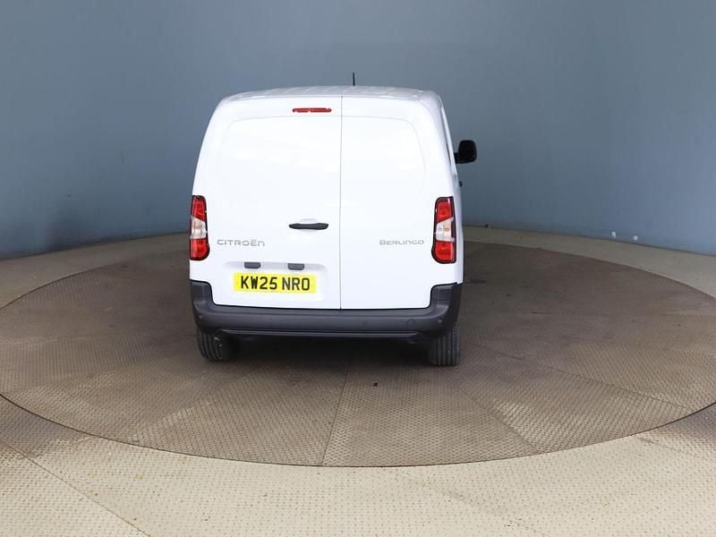 Used Citroën Berlingo 101 HP (74 kW) 2025 White MPV