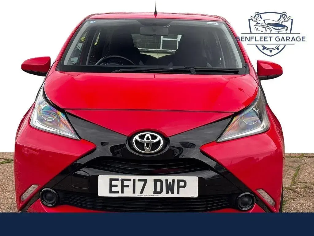 Used Toyota Aygo X-play 69 HP (50 kW) 2017 Red Hatchback