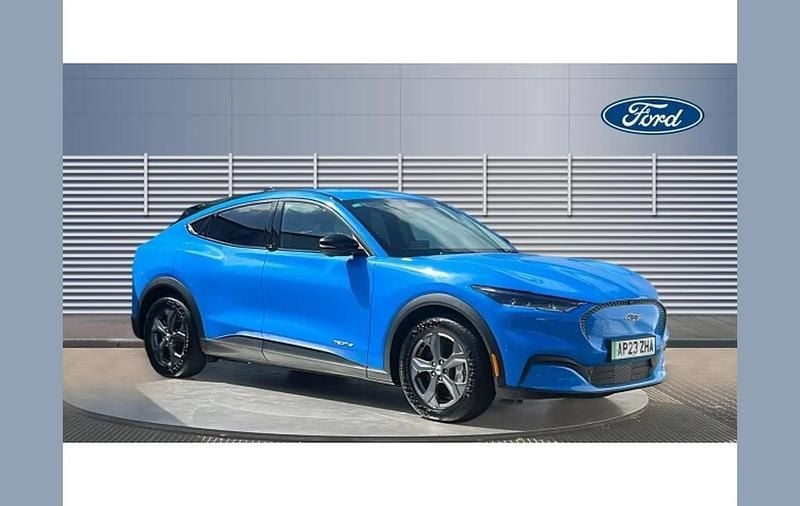 Usado Ford Mustang Mach-E Standard Range 197 kW (269 HP) 2023 Azul SUV