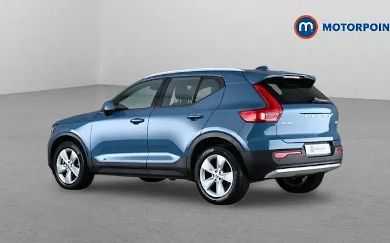Used Volvo XC40 Core 163 HP (119 kW) 2026 SUV