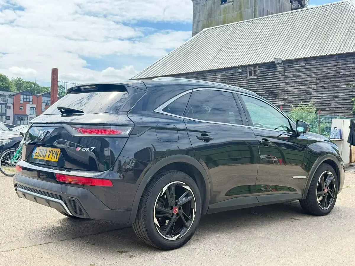 Used DS Automobiles DS7 Crossback Performance 130 HP (95 kW) 2018 Black SUV