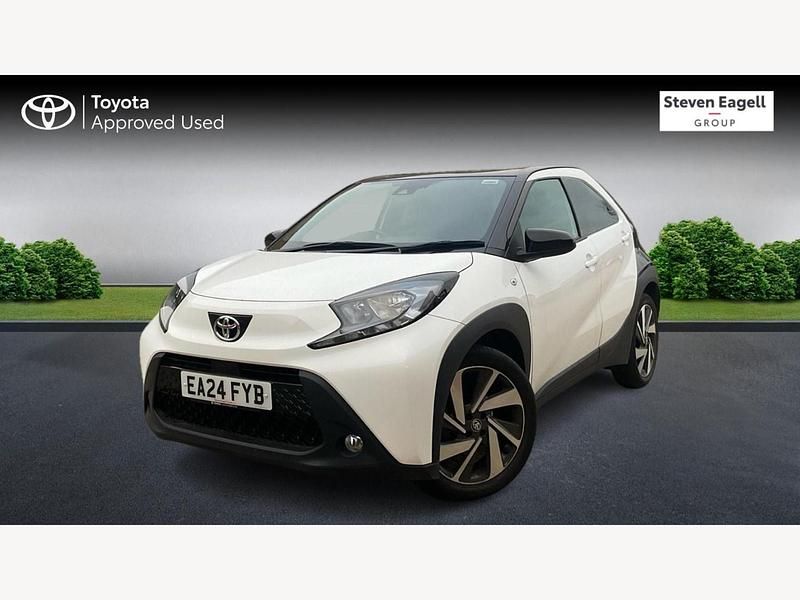 Used Toyota Aygo X 2024 White SUV