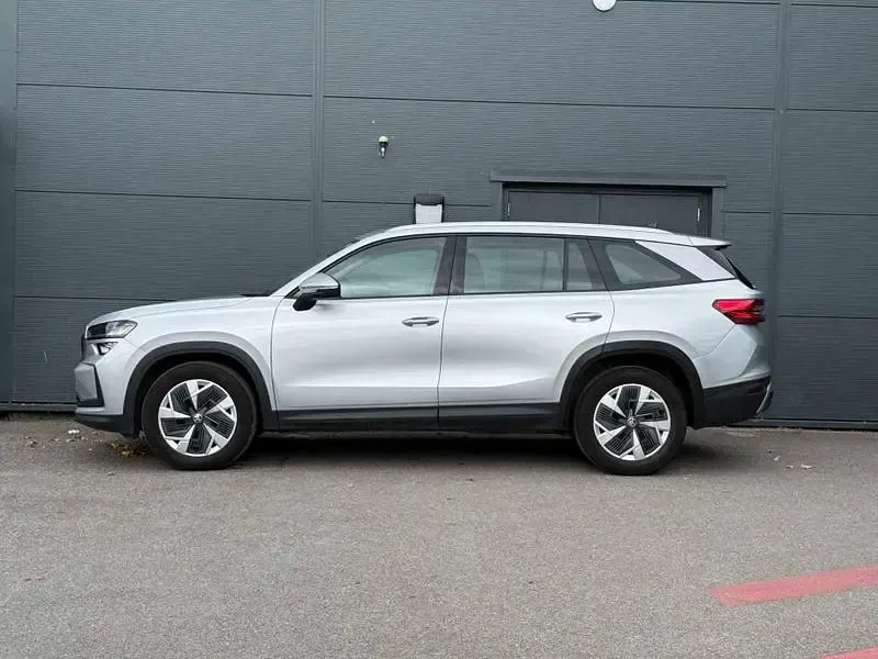 Used Skoda Kodiaq SE 150 HP (110 kW) 2025 Silver SUV