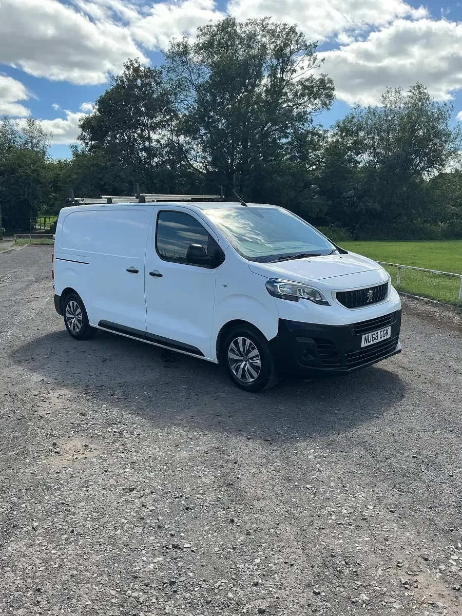 Used Peugeot Expert 2018 White Van