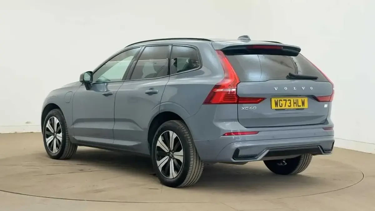 Used Volvo XC60 Plus 345 HP (253 kW) 2024 SUV