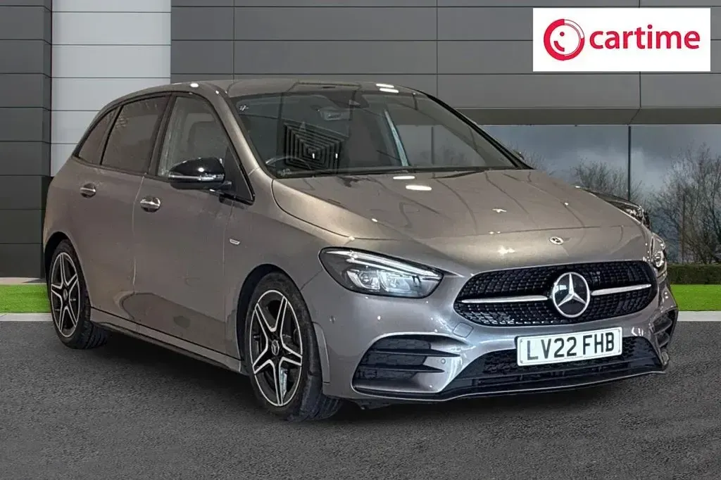 Used Mercedes B200 AMG Line Premium 163 HP (119 kW) 2022 Hatchback