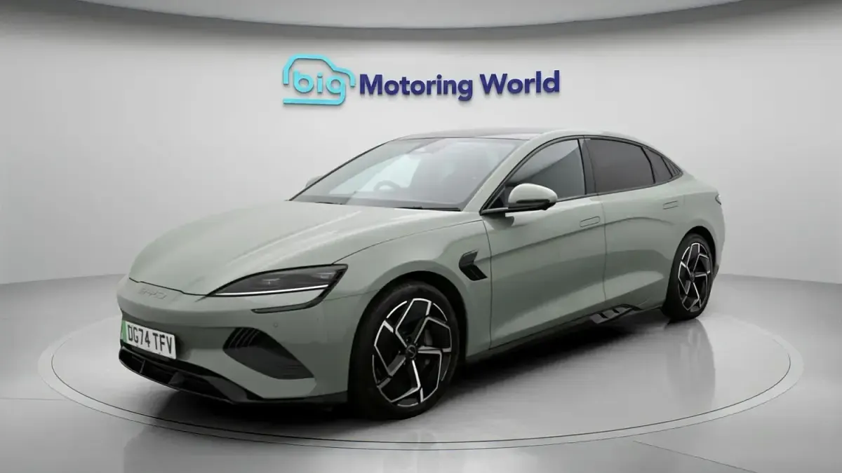 Used BYD Seal 389 kW (530 HP) 2025 Green Sedan