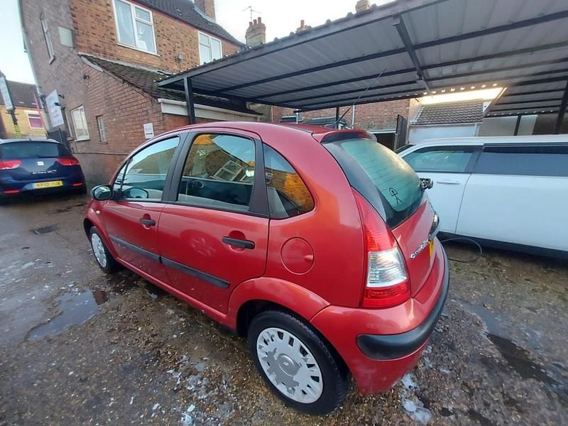 Usado Citroën C3 60 HP (44 kW) 2007 Vermelho Citadino
