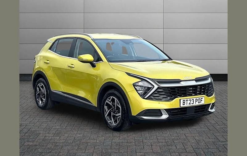 Red Used 2023 Kia Sportage SUV | £18,000 (Super price) - Image 1/4