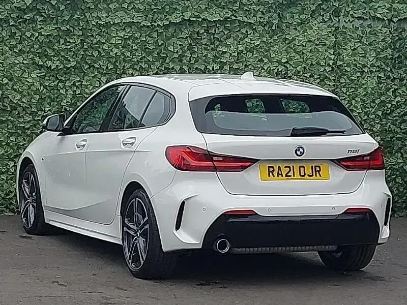 Used BMW 118 M Sport 136 HP (100 kW) 2021 White Hatchback