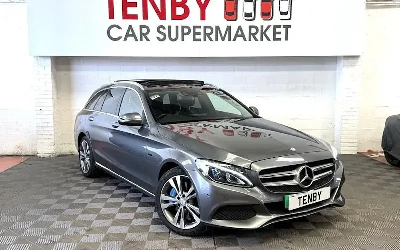 Used Mercedes C350e Premium Plus 294 HP (216 kW) 2017 Estate