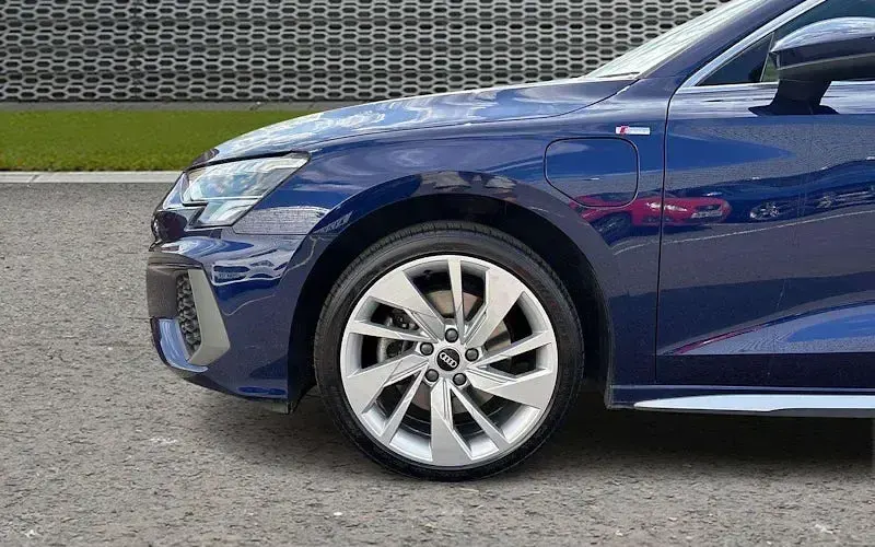 Used Audi A3 Sportback e-tron S-Line 204 HP (150 kW) 2021 Blue Hatchback