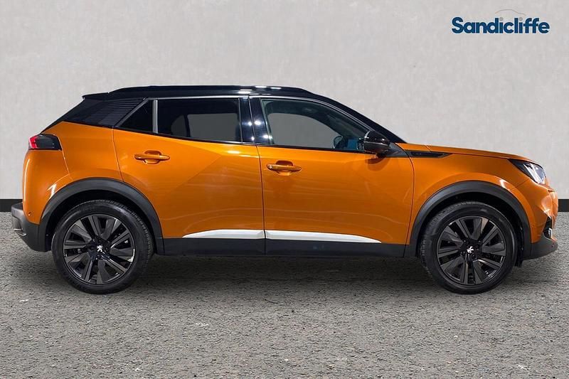 Used Peugeot 2008 Premium 100 kW (136 HP) 2021 Orange SUV