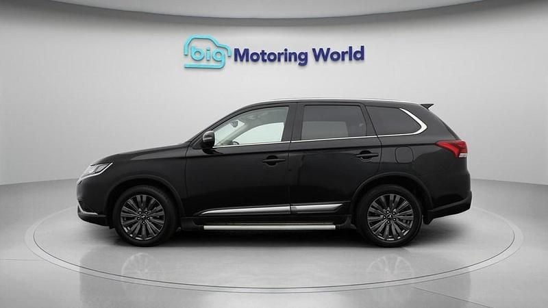 Used Mitsubishi Outlander 150 HP (110 kW) 2020 Black SUV