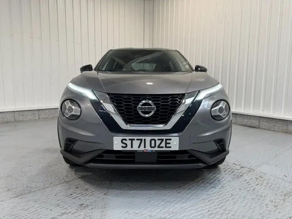 Used Nissan Juke N-Connecta 114 HP (83 kW) 2021 Grey SUV