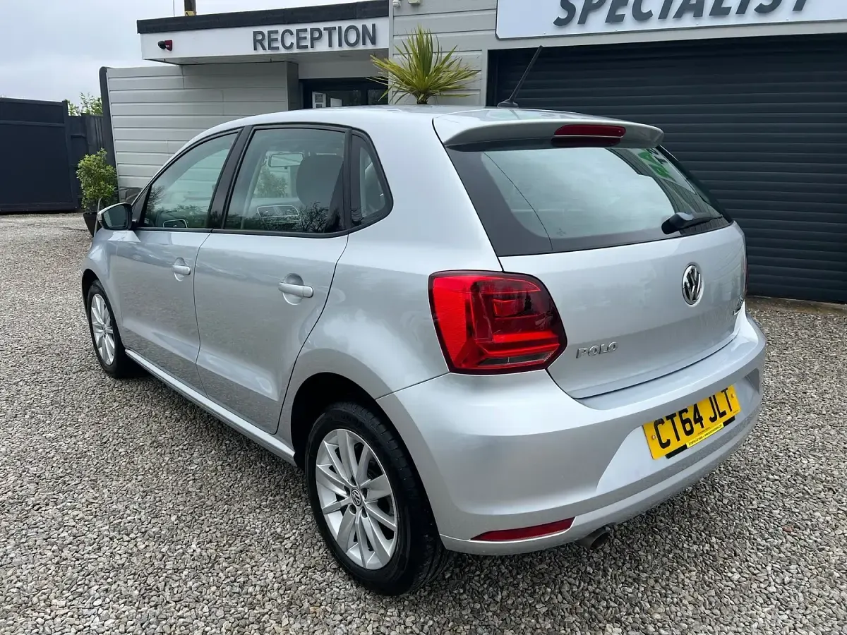 Used VW Polo SE 90 HP (66 kW) 2014 Silver Hatchback