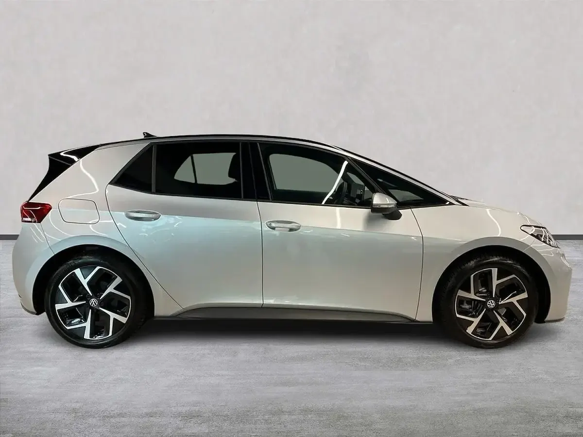 New VW ID.3 Pure 125 kW (170 HP) 2026 Silver Hatchback