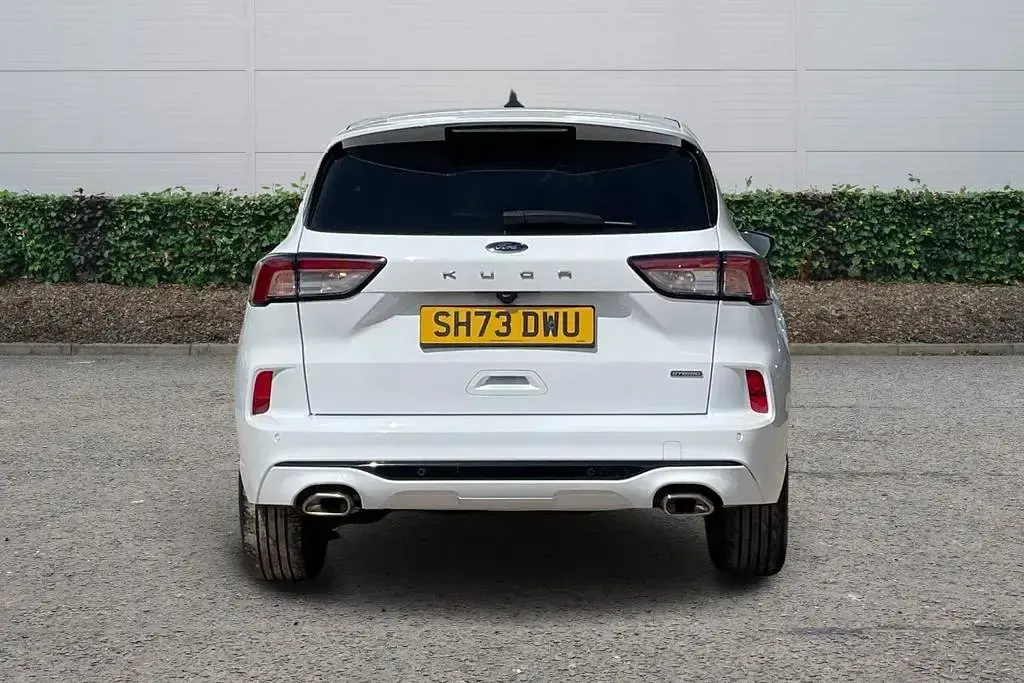 Used Ford Kuga ST-Line 190 HP (139 kW) 2023 White SUV