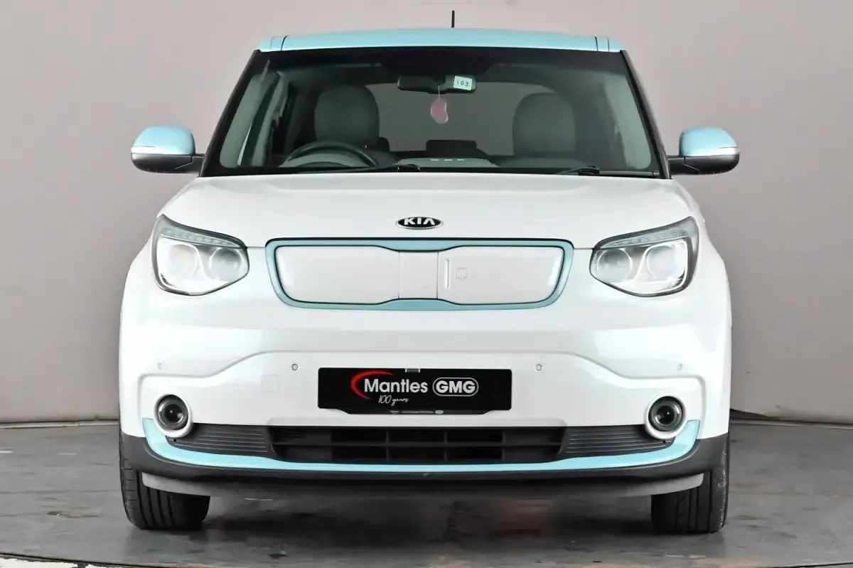 Used Kia Soul 80 kW (110 HP) 2018 White SUV
