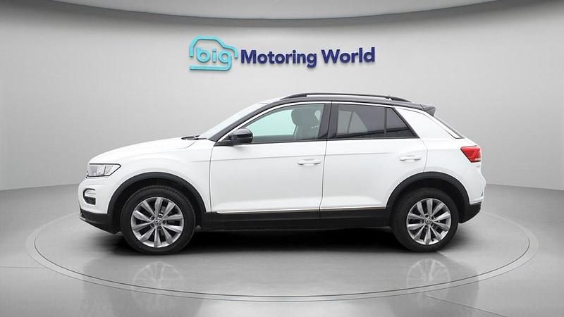 Used VW T-Roc Design 115 HP (84 kW) 2019 White SUV