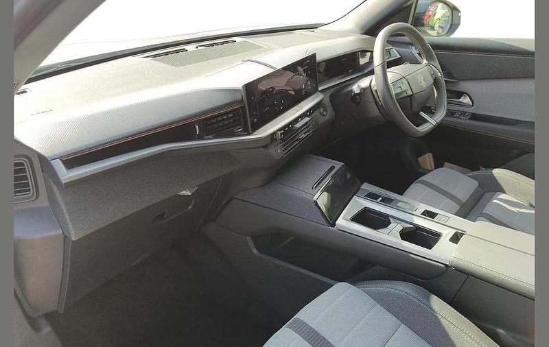 Used Vauxhall Grandland 156 kW (213 HP) 2025 Grey SUV